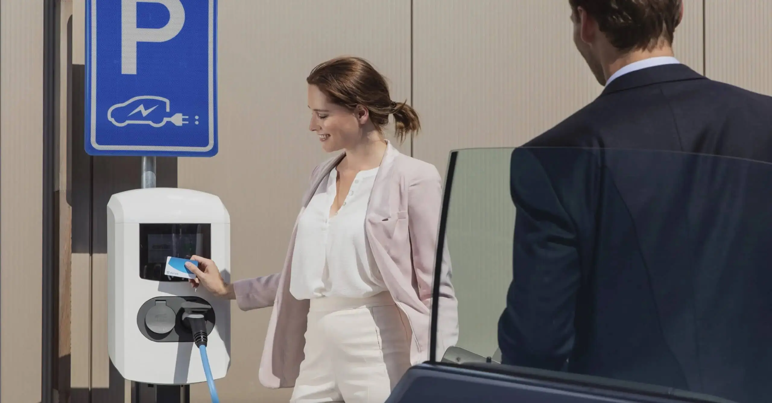 Alfen-Eve-double-pro-line-socket-2x-voedingskabel