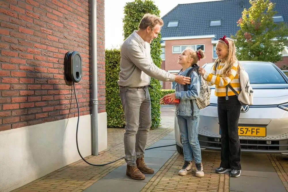 Ratio-Start-laadpaal-met-vaste-kabel-