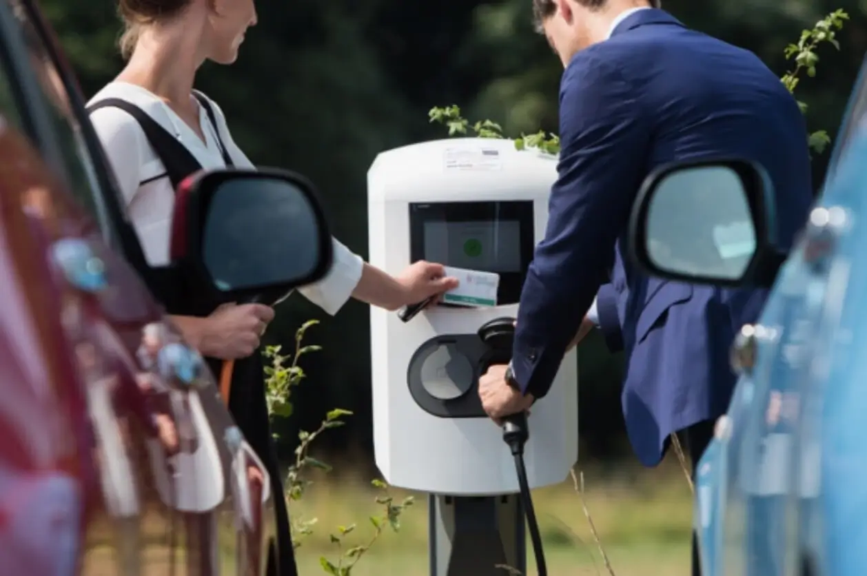 Slimme-laadpaal-alfen-double