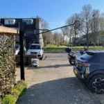 Thumbnail of  chargearm-laadkabel-over-stoep