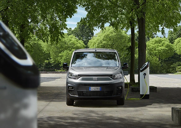 Fiat-E-Doblo-lader