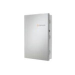 Thumbnail of  Grijze wandmontagekast van de Enphase IQ System Controller met oranje Enphase-logo op een witte achtergrond.