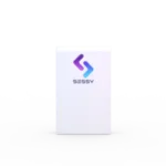 Thumbnail of  Vooraanzicht van een witte Sessy thuisbatterij met logo tegen een zwarte achtergrond.